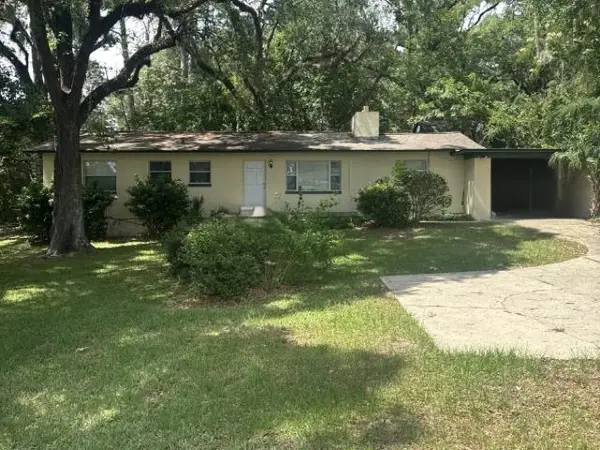1734 W Tharpe Street, Tallahassee, FL 32303