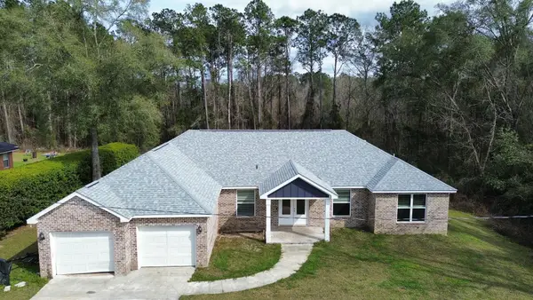 94 Hayward Dupont Road, Midway, FL 32343