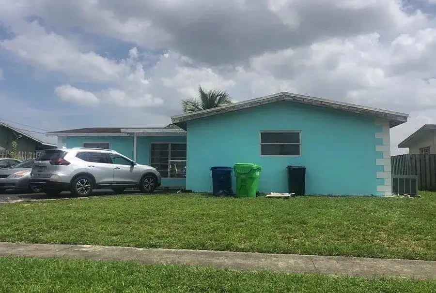 8400 NW 24th Place, Sunrise, FL 33322 - #2
