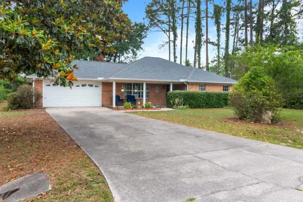 28 Fox Run Circle, Crawfordville, FL 32327