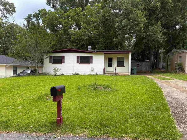 3009 Mock Drive, Tallahassee, FL 32301
