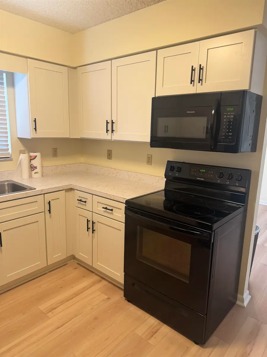 481 Emerald Drive, Ocala, FL 34472 - #3