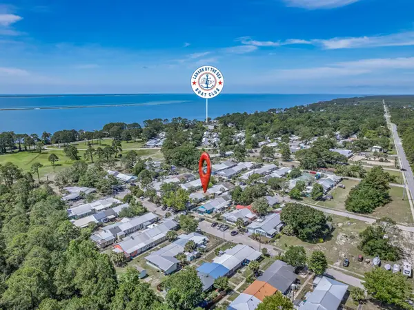40-4 Carlton Avenue, Lanark, FL 32323