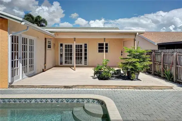 548 NW 54th Street, Other Florida, FL 33487