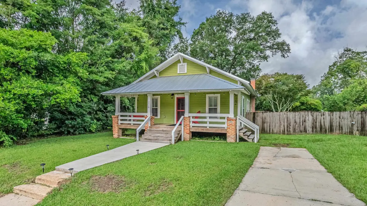 204 NE 3rd Street, Havana, FL 32333 - #1