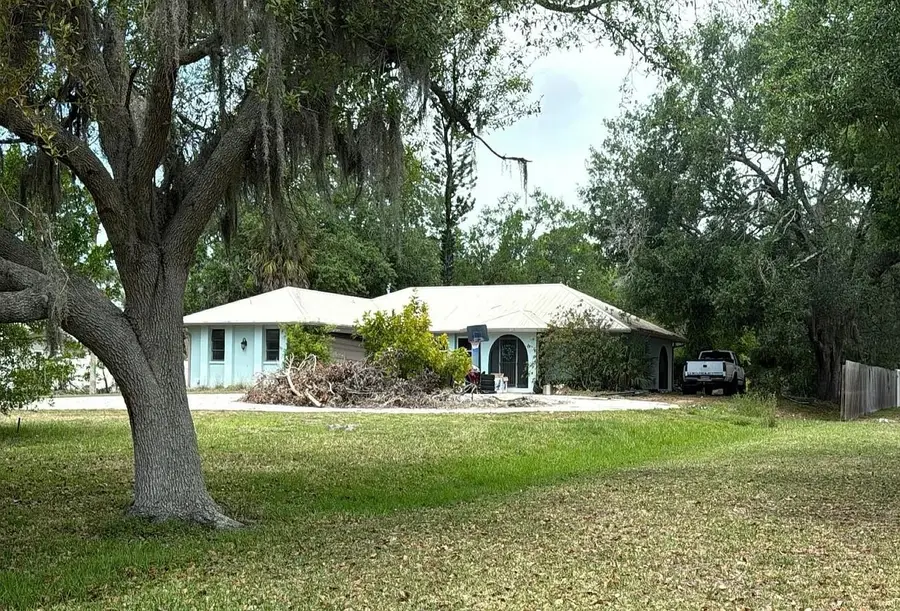 671 Suffolk Circle, Laurel, FL 34275 - #2