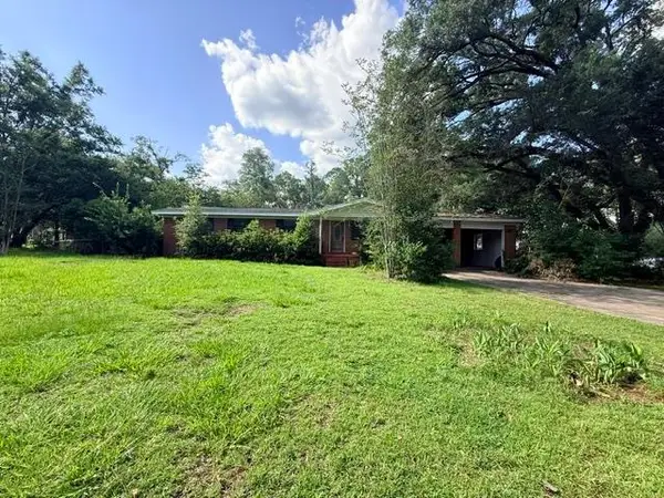 2538 W Tharpe Street, Tallahassee, FL 32303