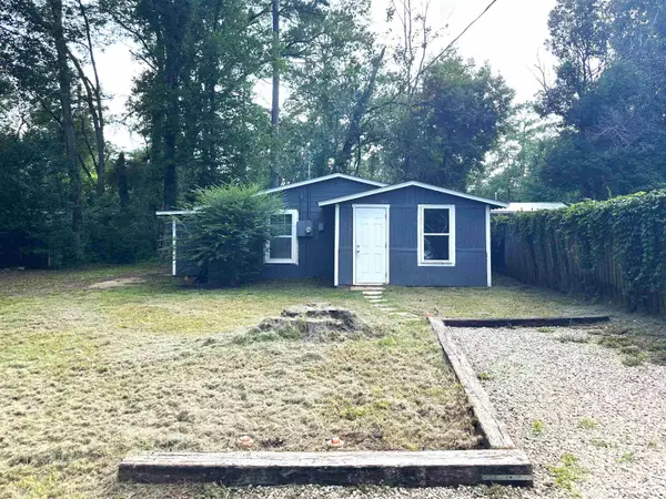 2046 Holmes Street, Tallahassee, FL 32310