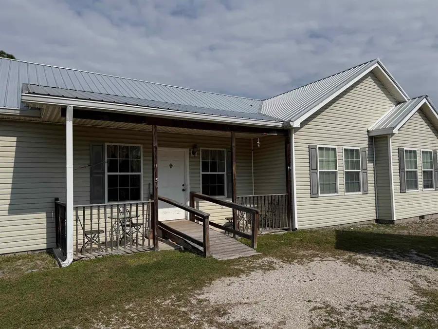 1825 Beacon Street, Carrabelle, FL 32322 - #2