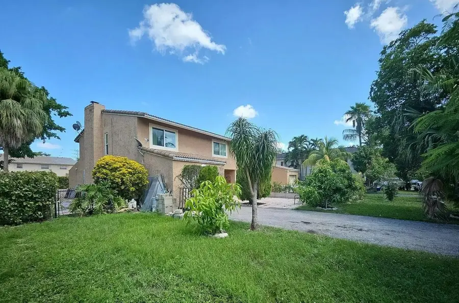 3933 NW 81st Terrace, Coral Springs, FL 33065 - #3