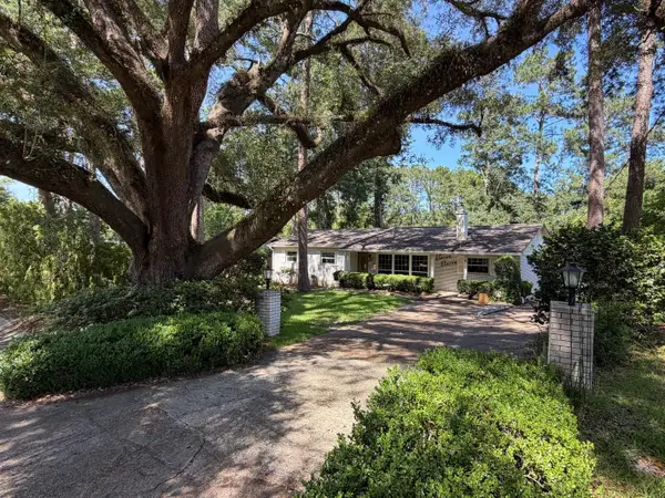 1111 Pinecrest Drive, Tallahassee, FL 32301