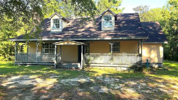 137 Adams Way, Defuniak Springs, FL 32435