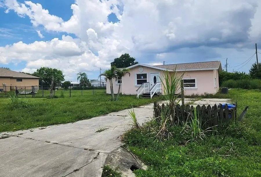 2935 Winona Drive, North Fort Myers, FL 33917 - #2