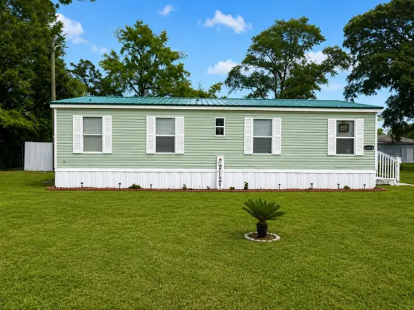 17483 Guilford Court, Blountstown, FL 32424