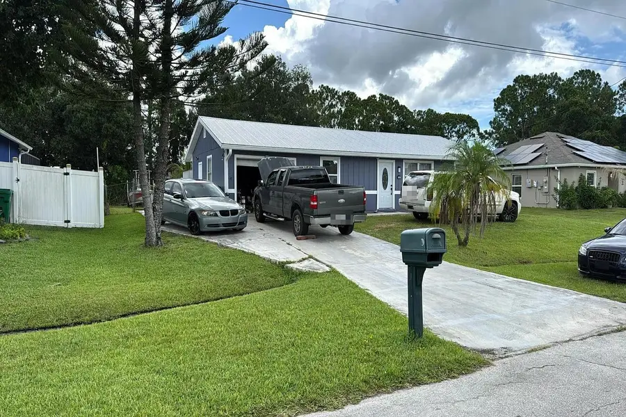 331 SW De Gouvea Terrace, Port Saint Lucie, FL 34984 - #3