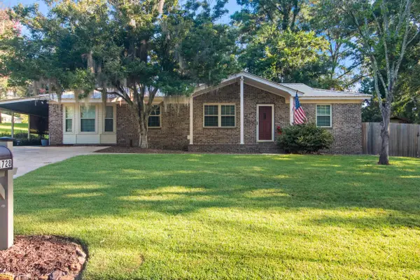 1728 Paula Dr Drive, Tallahassee, FL 32303