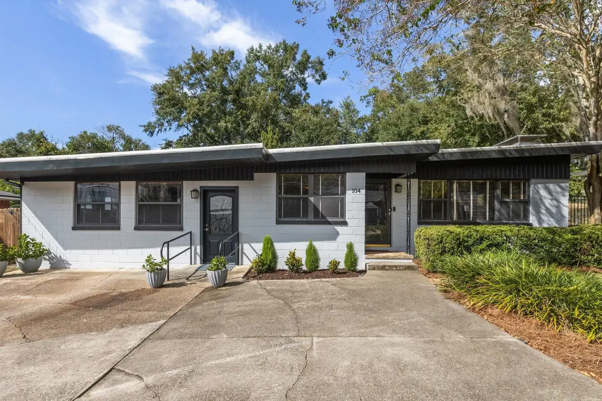 104 W 4th Avenue, Tallahassee, FL 32303 - #1