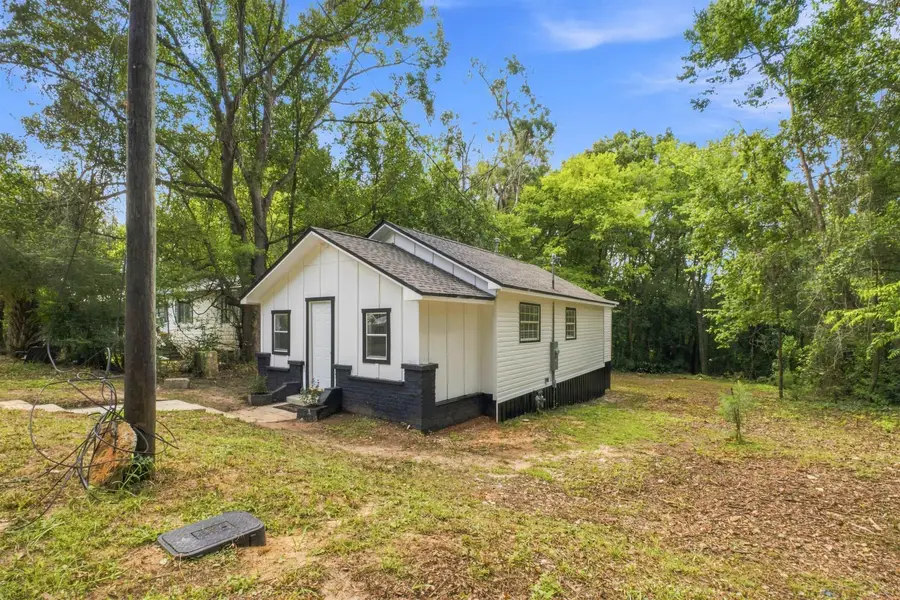 105 Johnson Street, Quincy, FL 32351 - #2