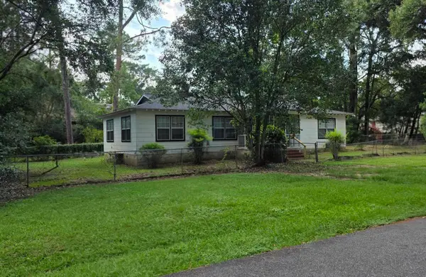910 Wadsworth Street, Tallahassee, FL 32304
