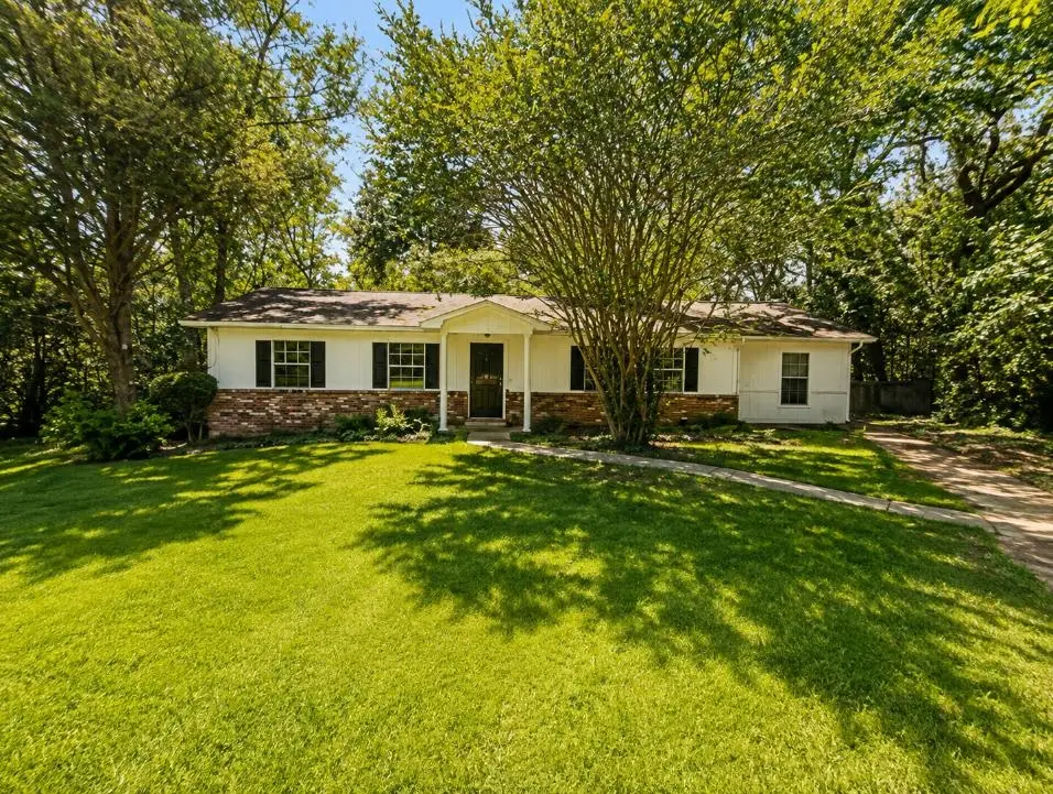 102 Horseshoe Drive, Havana, FL 32333 - #1