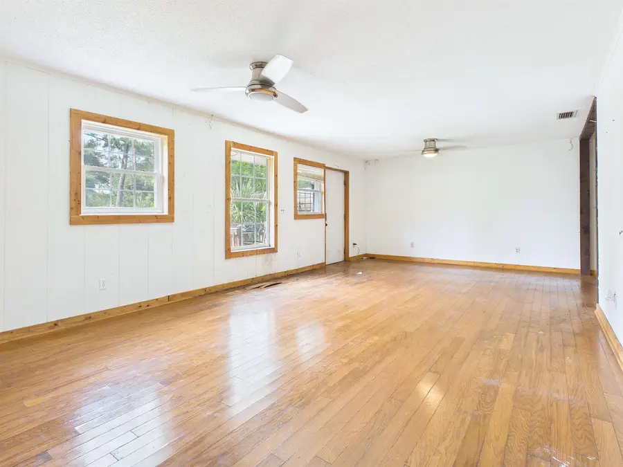 814 W Leon Street, Perry, FL 32347 - #2