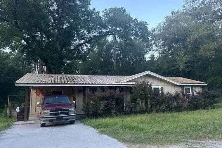 891 Pelham Avenue, Graceville, FL 32440 - #1