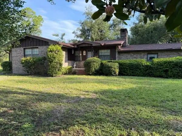 490 Roberts Aman Rd E, Perry, FL 32347