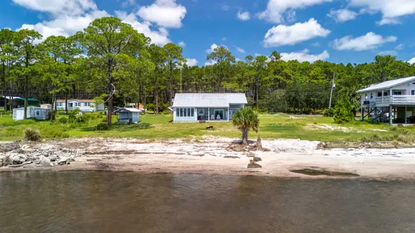 3166 E Highway 98, Carrabelle, FL 32322