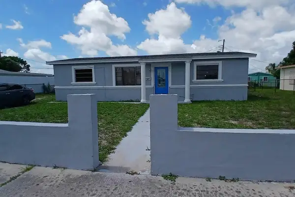 3271 NW 207th Street, Other Florida, FL 33056