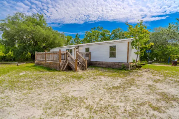989 Lakeview Point Road, Quincy, FL 32351