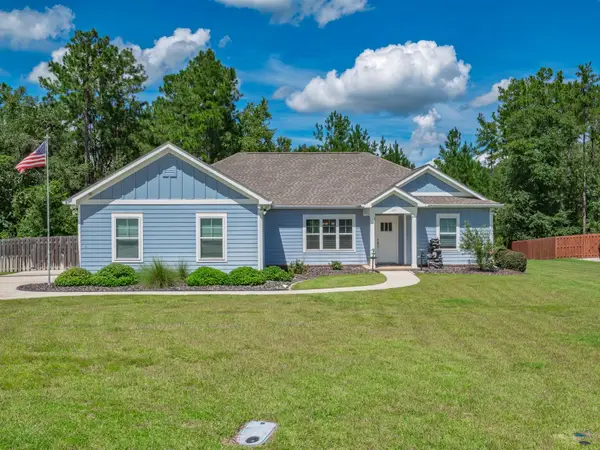 137 Nandina Way, Crawfordville, FL 32327