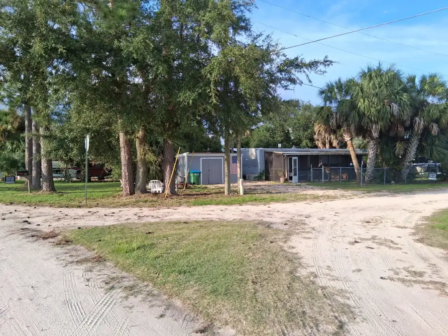 313 Canal Street, Crawfordville, FL 32327 - #3