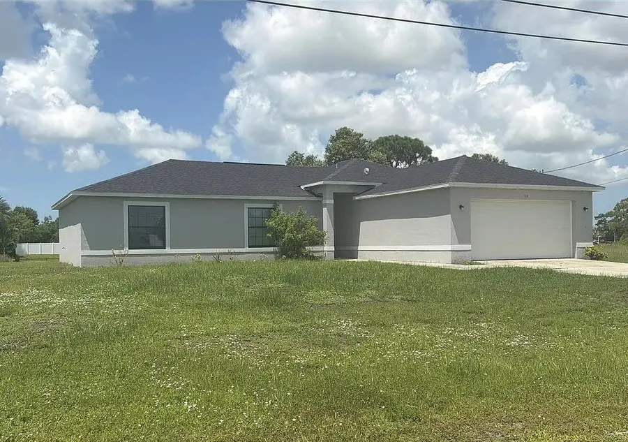 514 NE 5th Place, Cape Coral, FL 33909 - #3