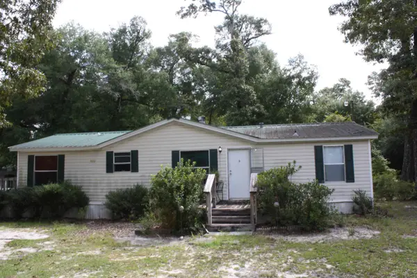 5642 Puddles Lane, Malone, FL 32423
