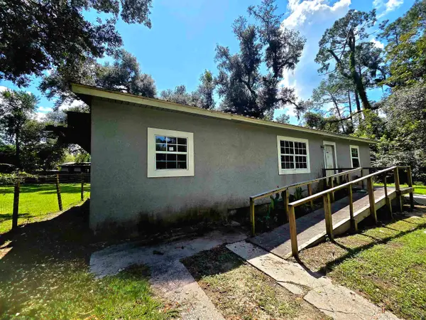 911 N Veterans Drive, Perry, FL 32347
