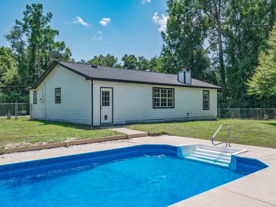 185 Ann Circle, Crawfordville, FL 32327 - #2