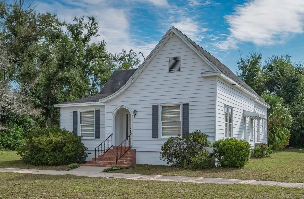 415 W Main Street, Perry, FL 32347 - #1