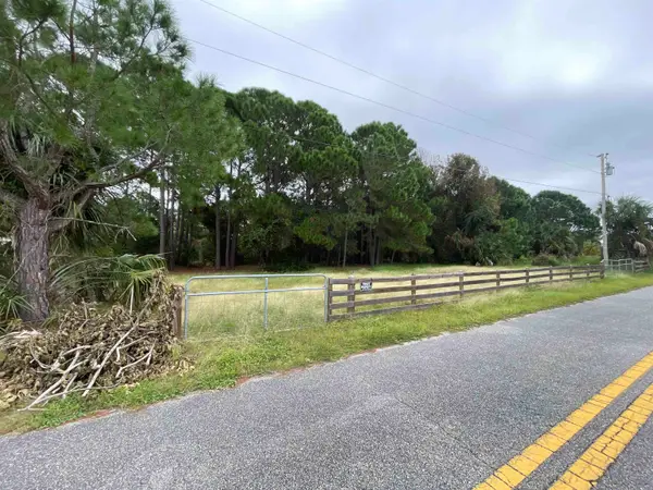 7 Carnival Lane #1, Alligator Point, FL 32346