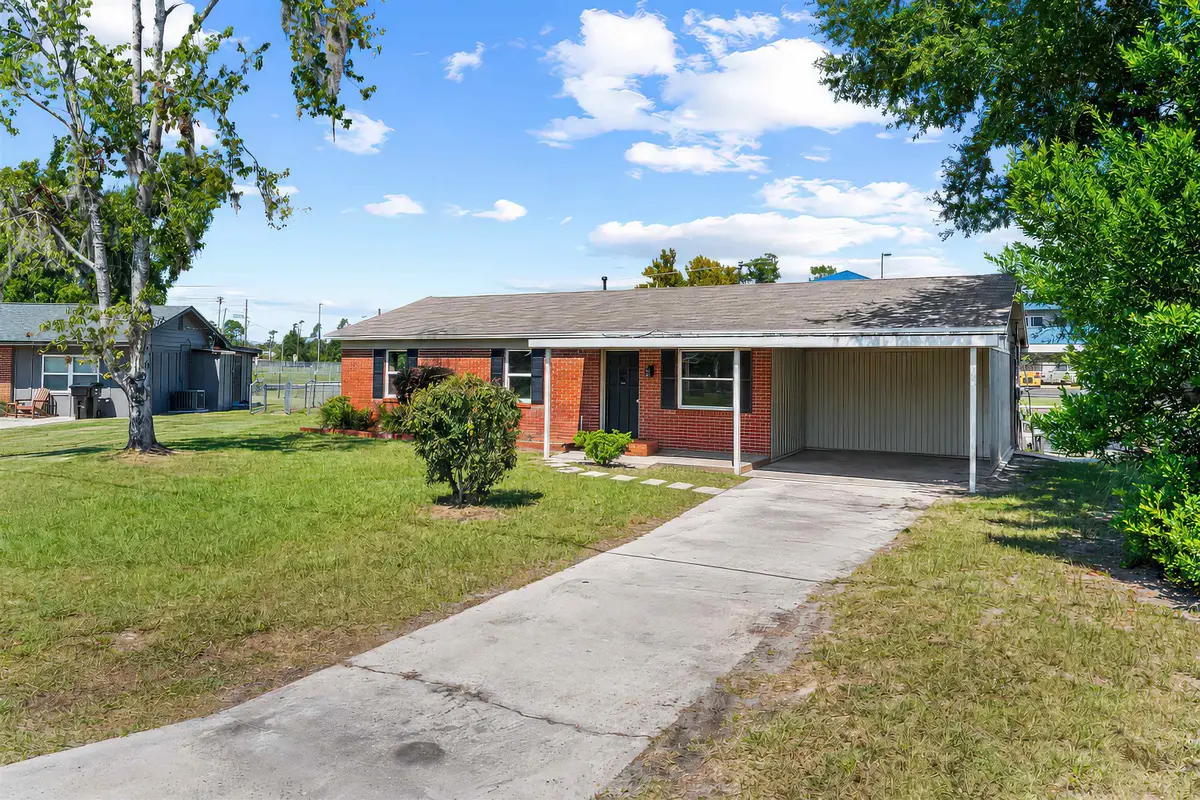 815 E Cherry Street, Perry, FL 32347 - #1