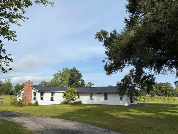 3812 SE County 255 Road, Lee, FL 32059