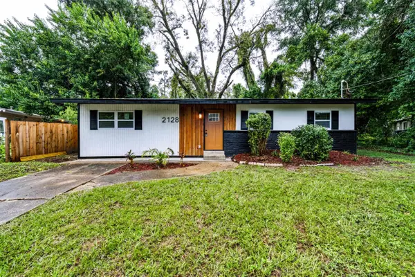 2128 Oxford Road, Tallahassee, FL 32304