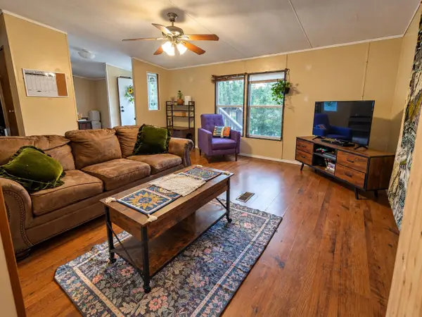218 Talquin Oaks Lane, Quincy, FL 32351