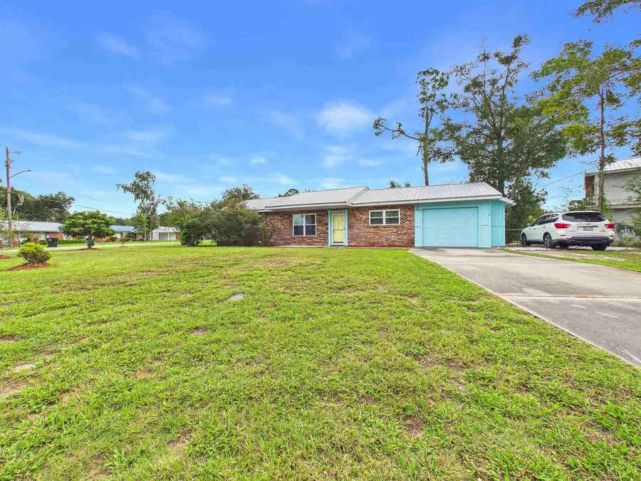 816 E Cherry Street, Perry, FL 32348 - #2