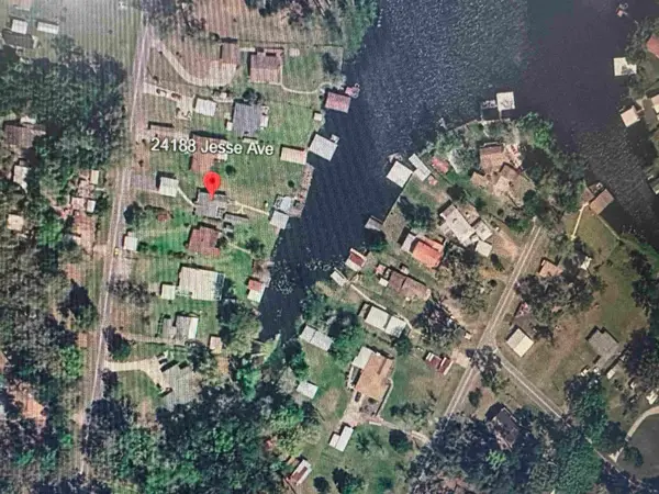 24188 Jesse Avenue, Tallahassee, FL 32310