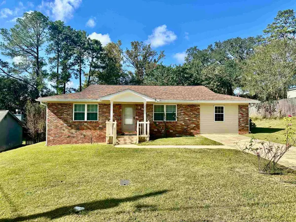 2205 Greenwich Way, Tallahassee, FL 32308