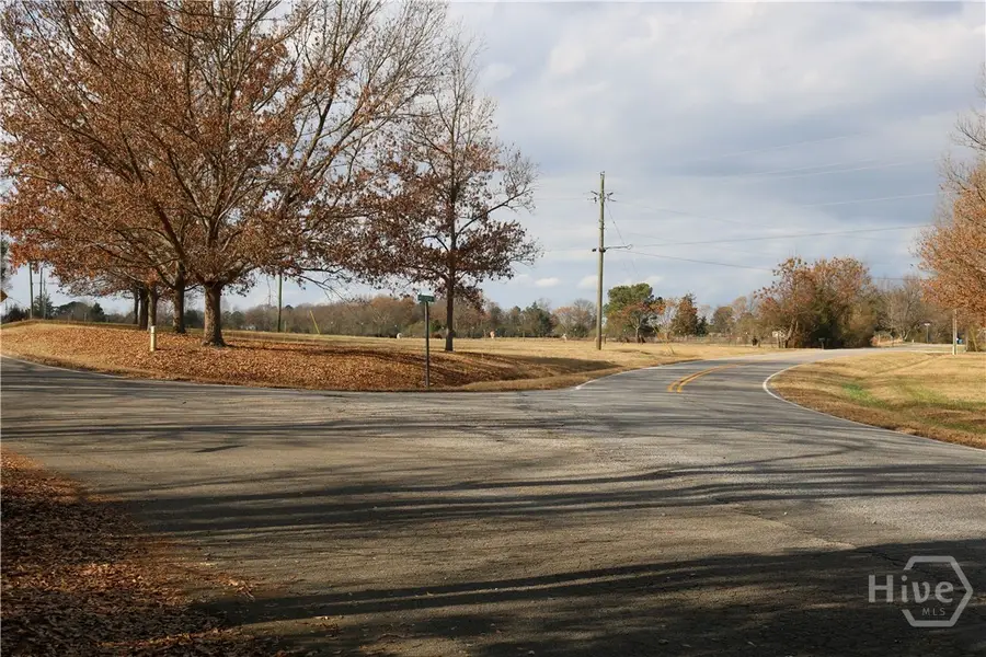 592 Miller Mcelreath, Danielsville, GA 30633 - Image #2