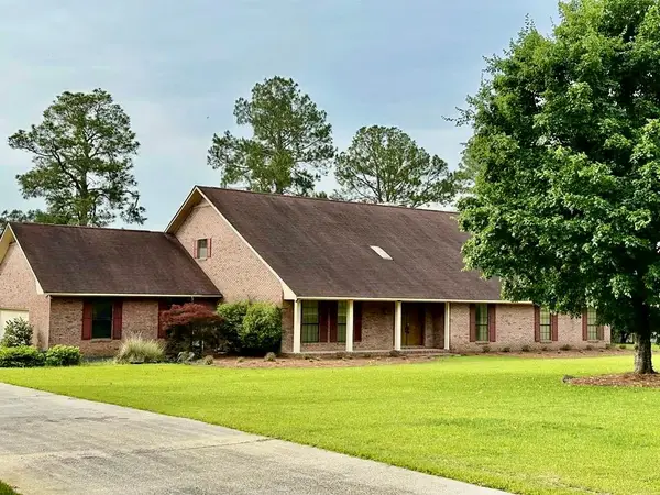 5704 Forest Lake Drive, TIFTON, GA 31794