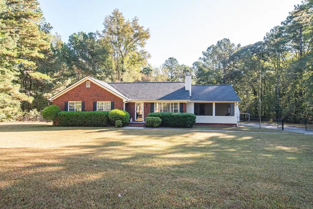 200 Lake Amah Lee Road, Hampton, GA 30228 - Image #1