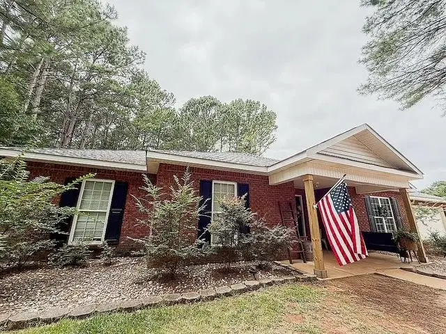 321 Mountain Creek Drive, Hamilton, GA 31811 - Image #1