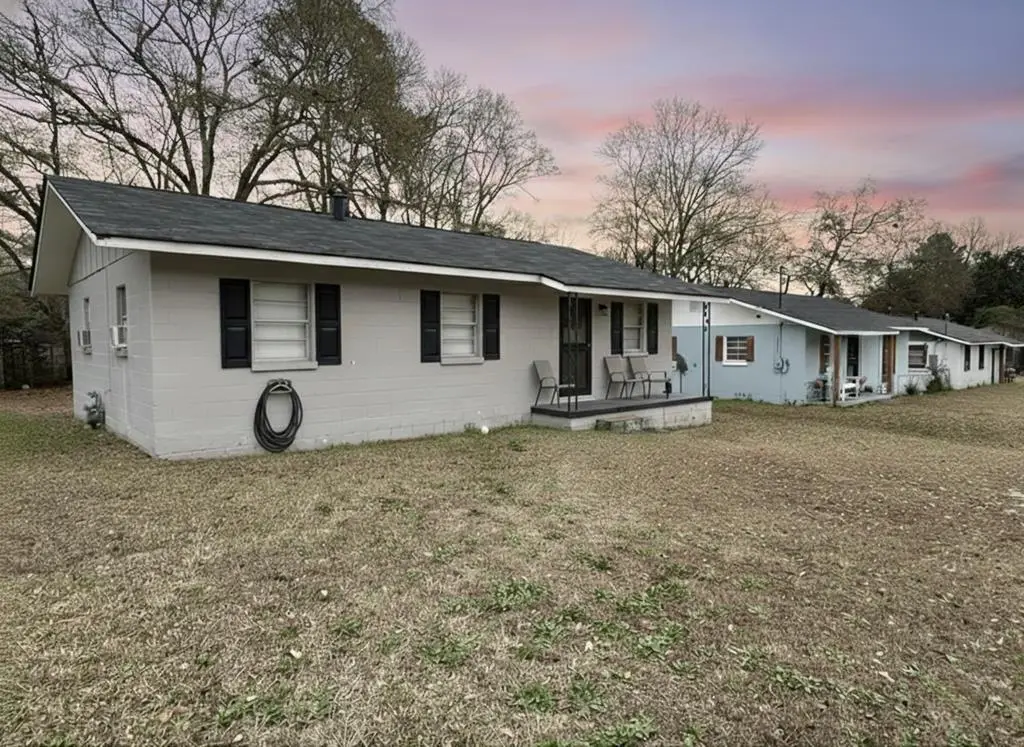 413 S 16th Avenue, Phenix City, AL 36869 - #1